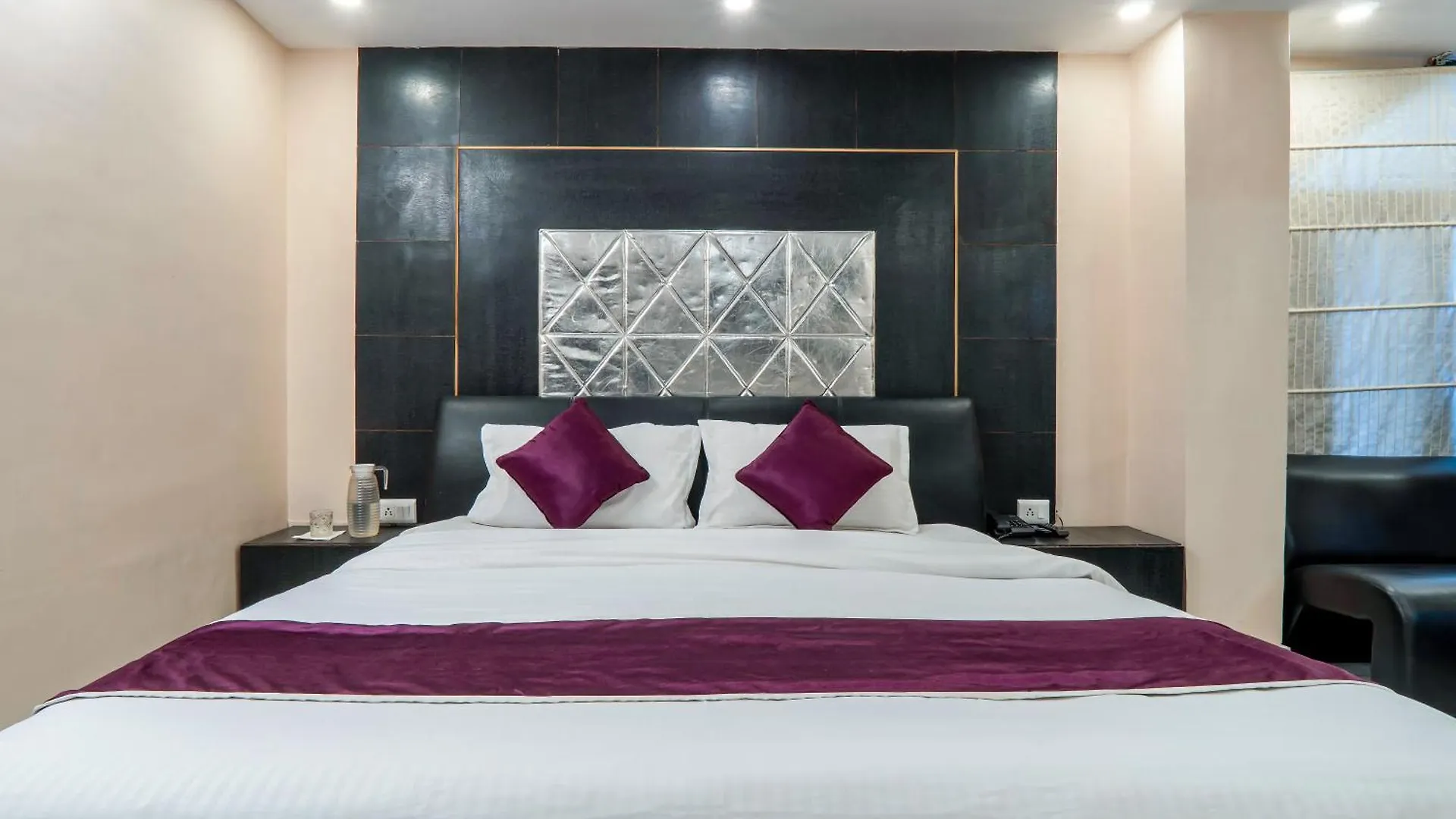 **  Hotel Windsor By Restwell Shimla India