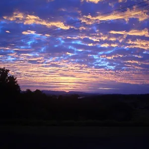 Tinaroo Sunset Retreat Australia